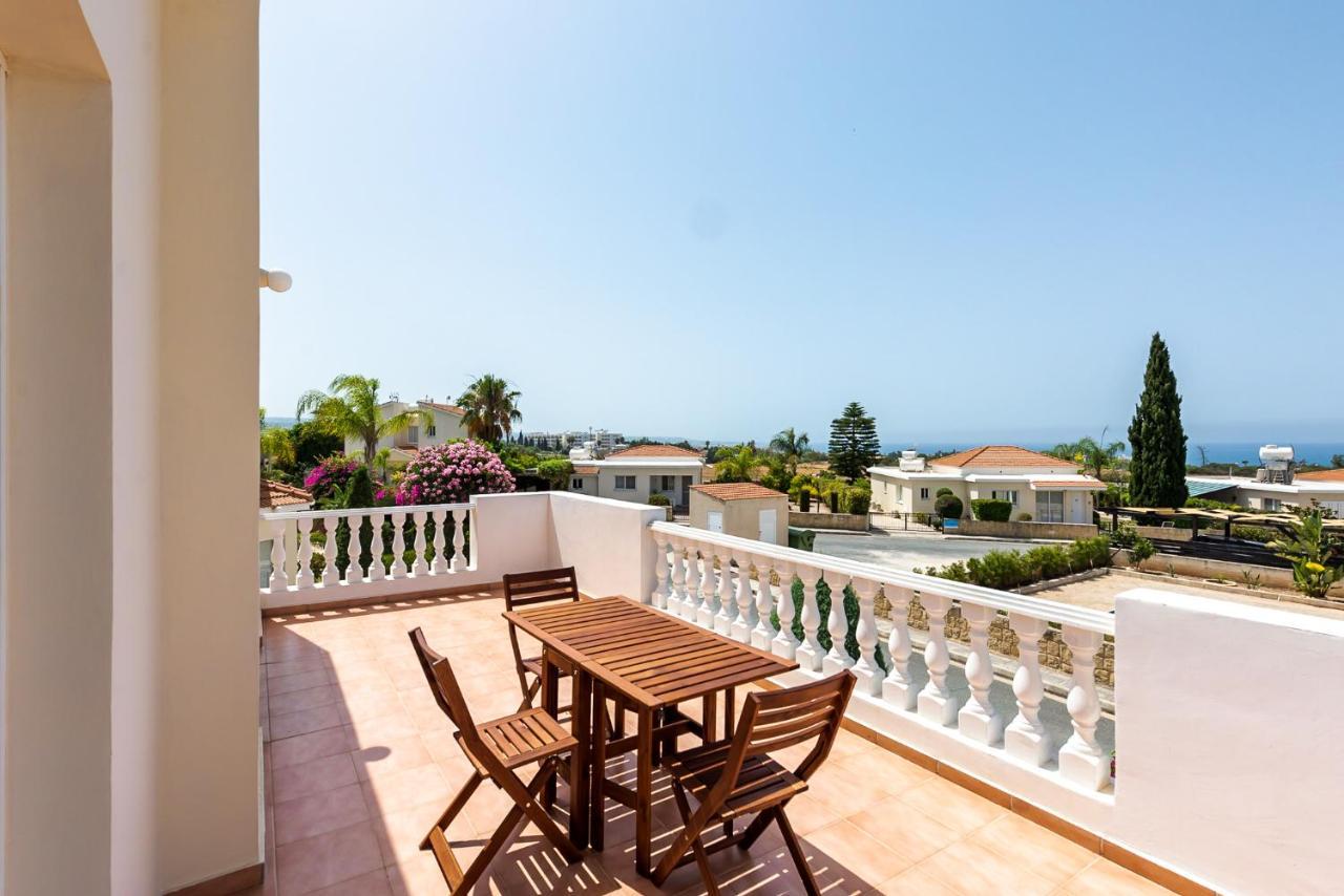 Villa Alysia By Ezoria Villas Коралова Затока Екстер'єр фото